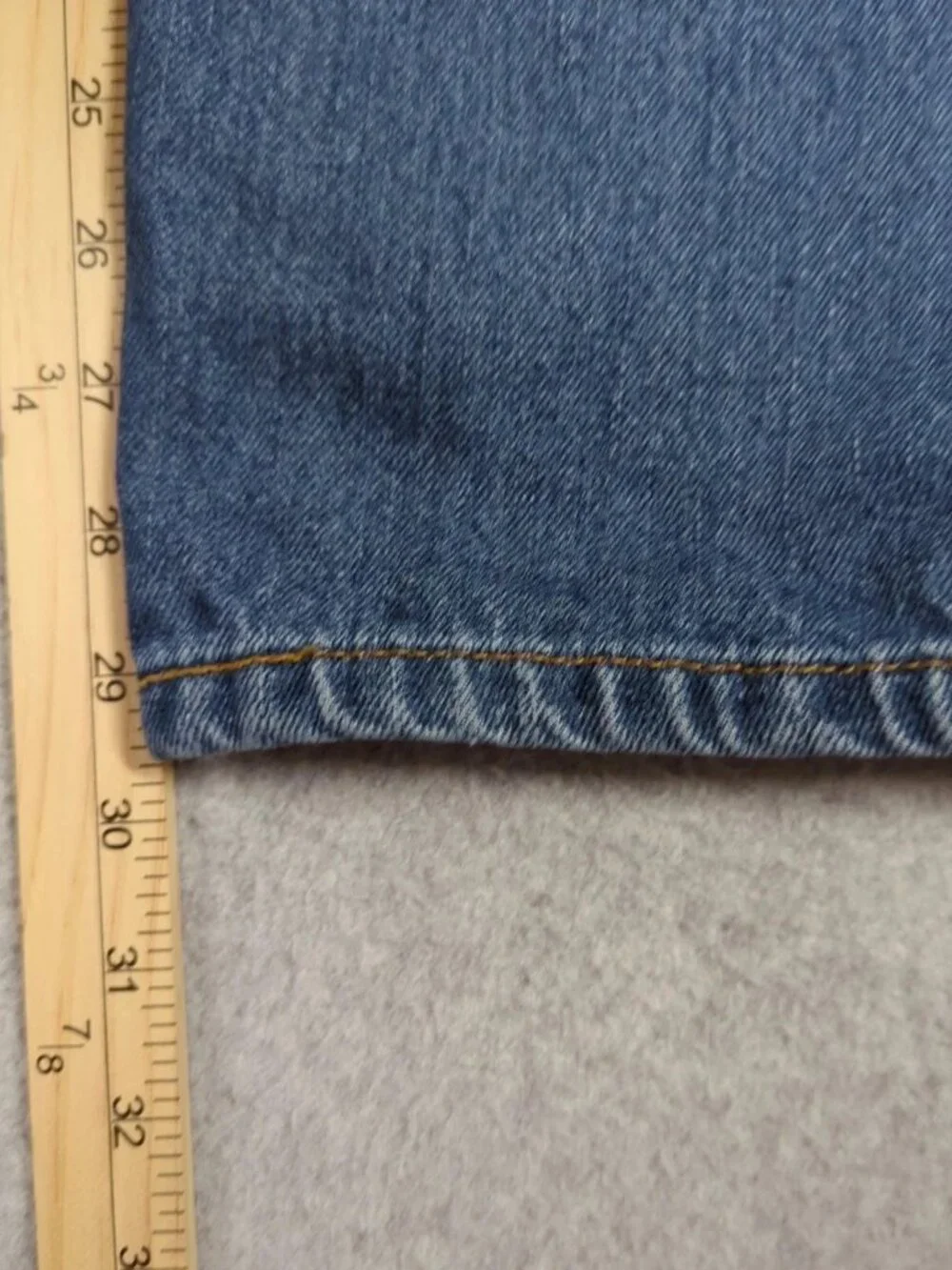 Levis levi 550
